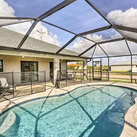Central Cape Coral House With Private Screened Pool!